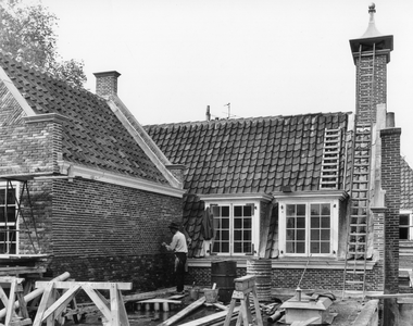 841650 Afbeelding van de verbouwing / restauratie van de panden Pieterskerkhof 16-17 en Pieterstraat 1 te Utrecht tot ...